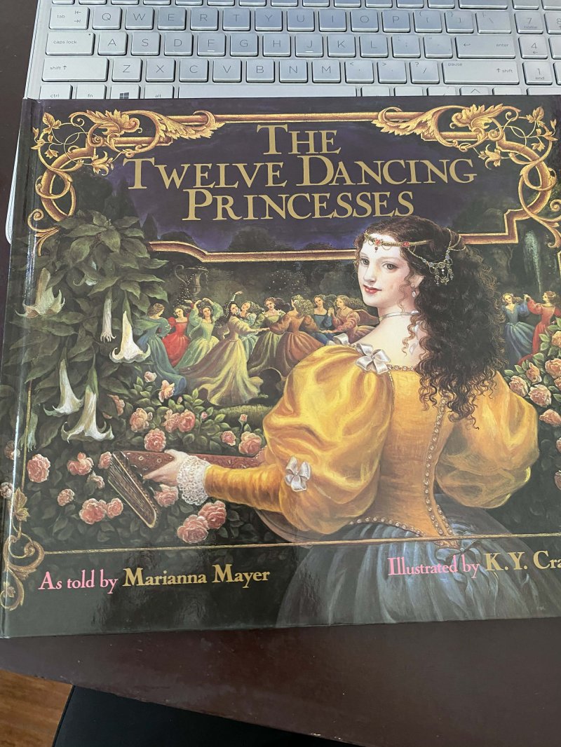 The Twelve Dancing Princesses 