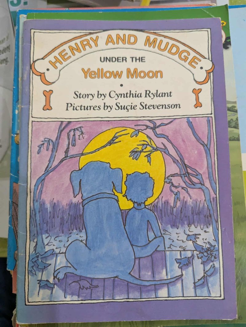 Henry and Mudge Under the Yellow moon 