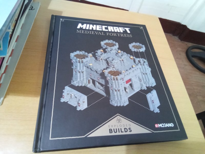 MINECRAFT MEDIEVAL FORTRESS