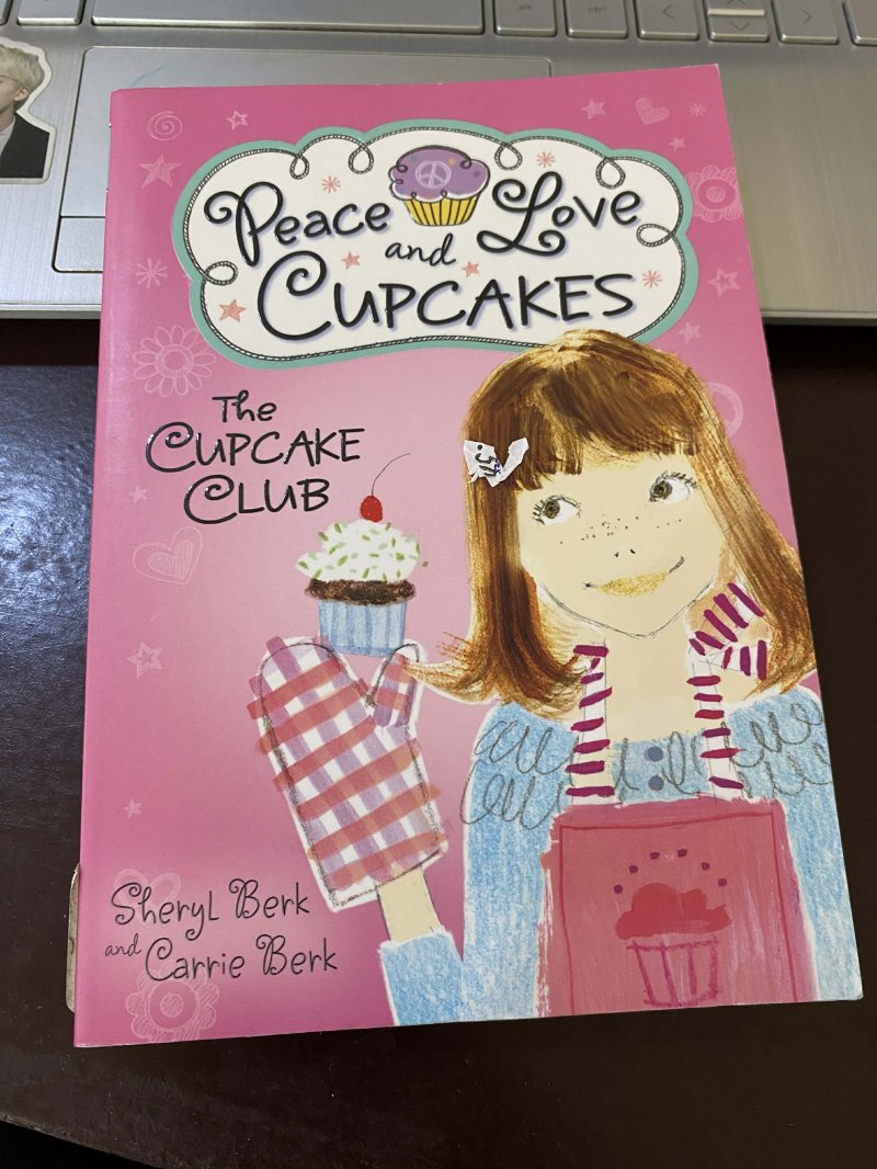 Peace Love and Cupcakes The Cupcake Club