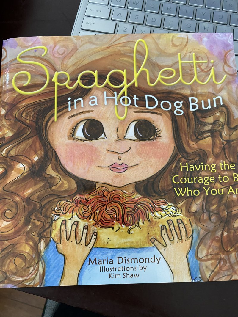 Spaghetti in a Hot Dog Bun