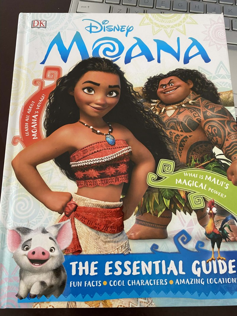 Disney Moana the Essential Guide